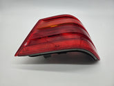 Oryginalna lampa tyłna Mercedes-benz E 200 W210 prawa A2108200264
